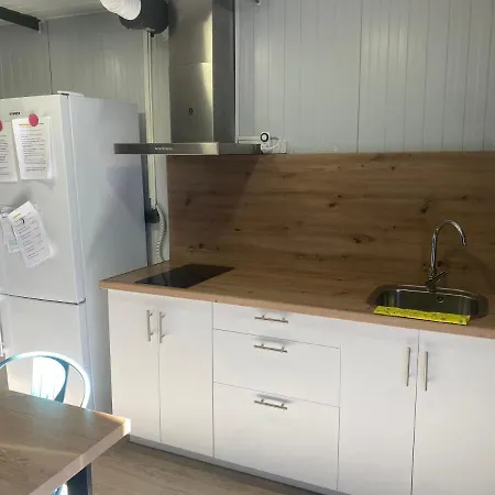 Séjour chez l'habitant Apartamento Independiente En Con Piscina *