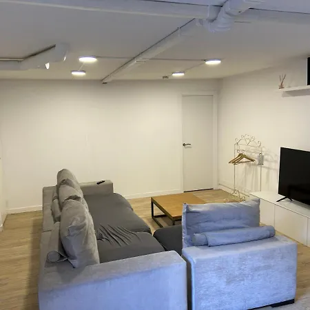 Apartamento Independiente En Con Piscina Séjour chez l'habitant Sant Cugat del Vallès