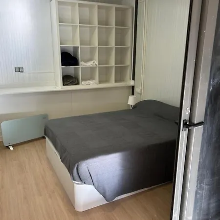 Séjour chez l'habitant Apartamento Independiente En Con Piscina Sant Cugat del Vallès