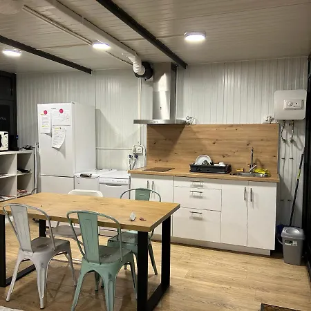 Séjour chez l'habitant Apartamento Independiente En Con Piscina *